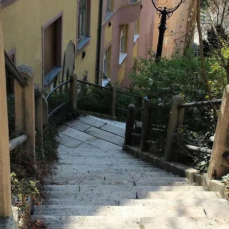 Budasmile At Buda Castle - Aircon & Free Parking Appartement *