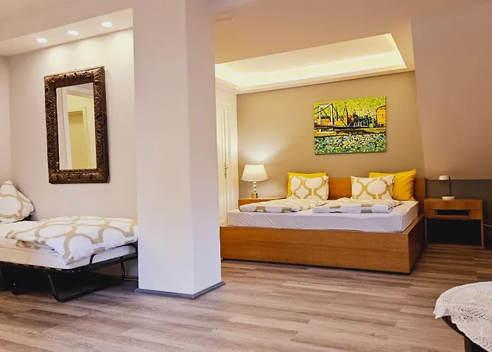 Budasmile At Buda Castle - Aircon & Free Parking Apartamento