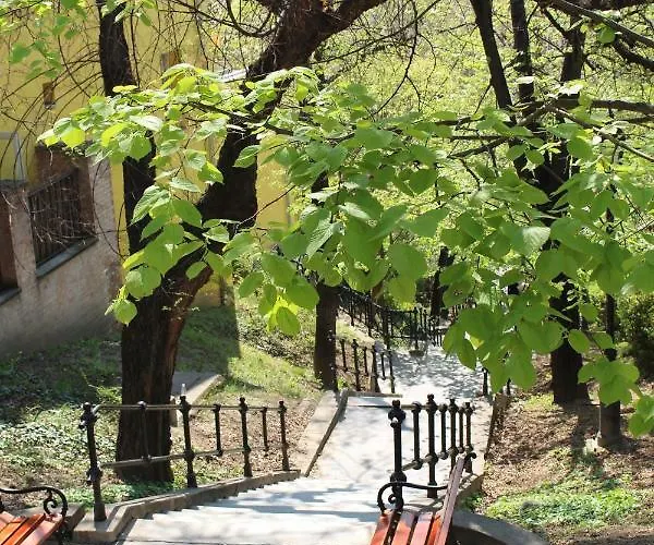 Budasmile At Buda Castle - Aircon & Free Parking Apartmán *